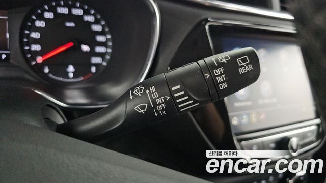 Chevrolet Korea Trailblazer 2021 — photo 28