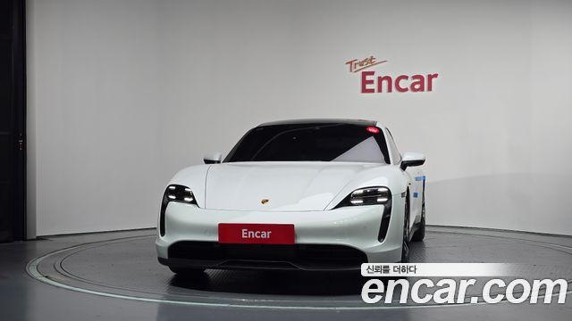 Porsche Taycan 2023 — photo 3
