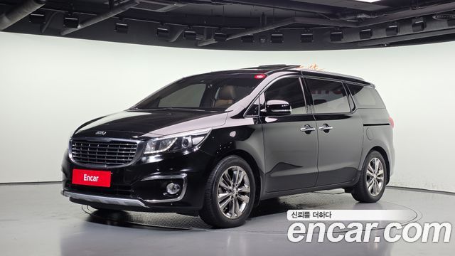 Kia Canival 2016 — photo 1