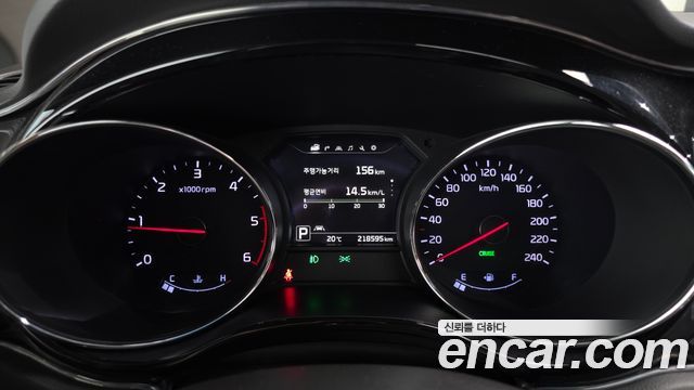 Kia Canival 2016 — photo 8