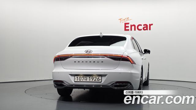 Hyundai Grandeur 2022 — photo 4