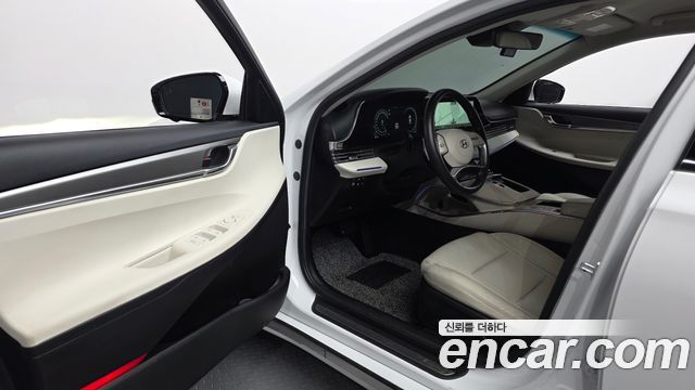 Hyundai Grandeur 2022 — photo 13