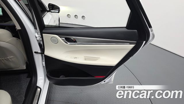 Hyundai Grandeur 2022 — photo 15