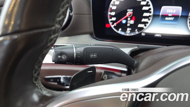 Mercedes-Benz CLS-Class 2020 — photo 29