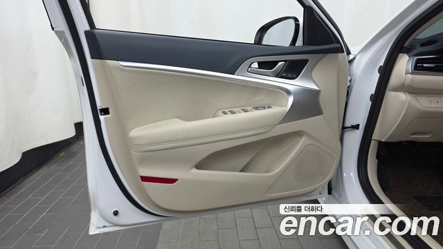 Genesis G70 2024 — photo 14