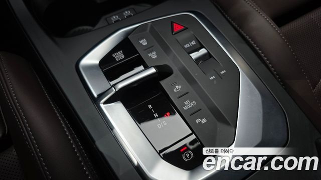 BMW 1-Series 2026 — photo 12