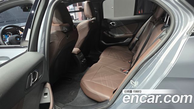 BMW 1-Series 2026 — photo 18