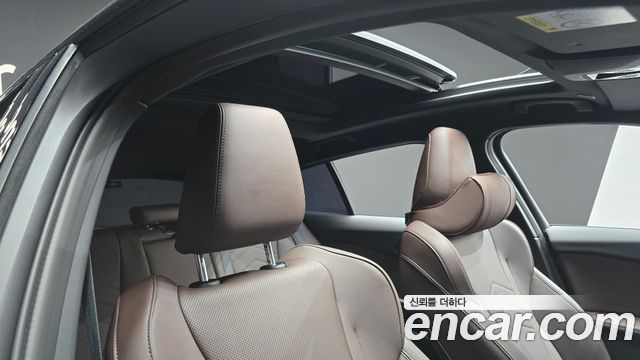 BMW 1-Series 2026 — photo 24