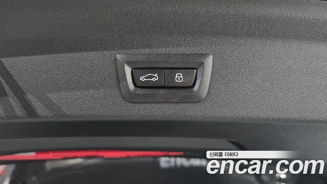 BMW 1-Series 2026 — photo 25