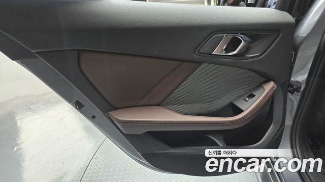 BMW 1-Series 2026 — photo 15