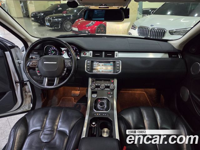 Land Rover Range Rover Evoque 2015 — photo 8