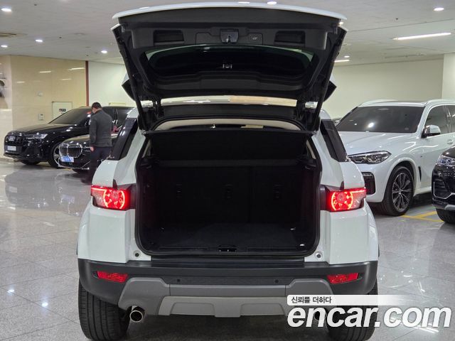 Land Rover Range Rover Evoque 2015 — photo 19