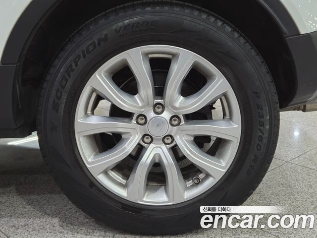 Land Rover Range Rover Evoque 2015 — photo 20