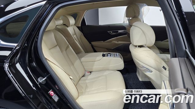Kia K9 2023 — photo 17