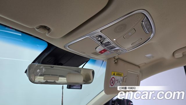 Kia K9 2023 — photo 25