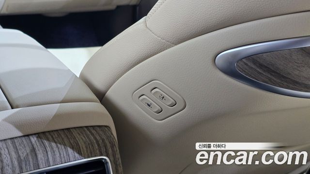 Kia K9 2023 — photo 28