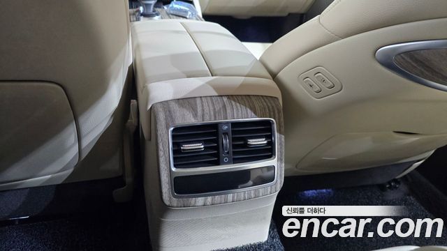 Kia K9 2023 — photo 29
