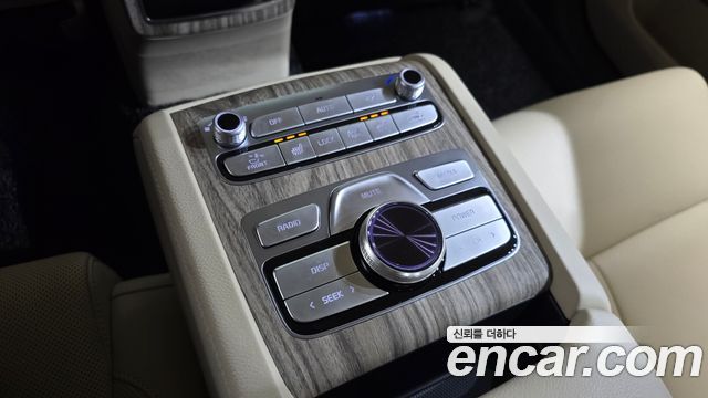 Kia K9 2023 — photo 30