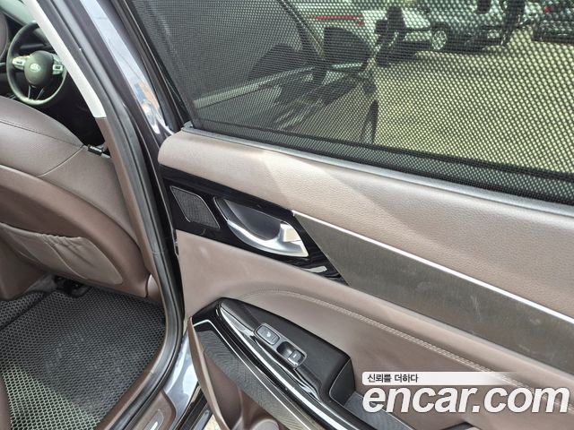 Kia K7 2017 — photo 14