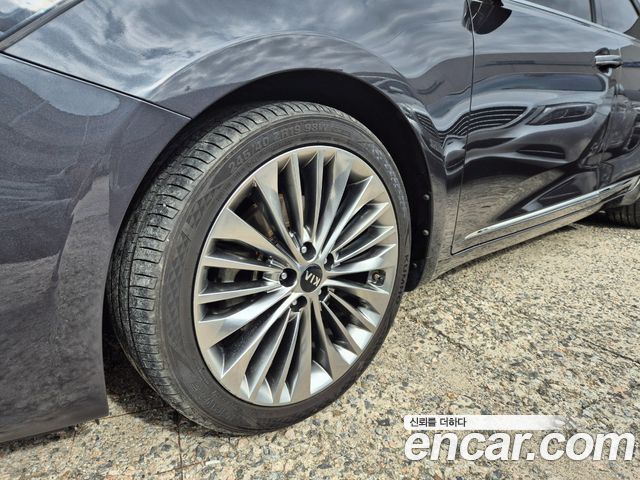 Kia K7 2017 — photo 16