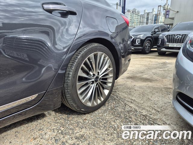 Kia K7 2017 — photo 17