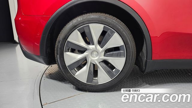 Tesla Model Y 2021 — photo 5
