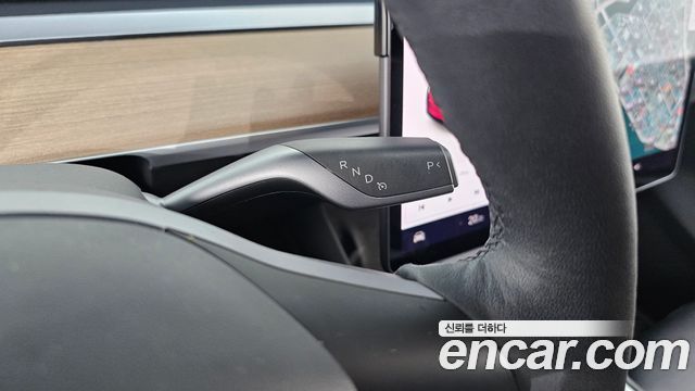 Tesla Model Y 2021 — photo 12
