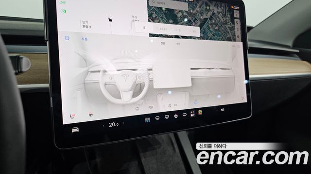 Tesla Model Y 2021 — photo 28