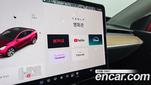 Tesla Model Y 2021 — photo 30