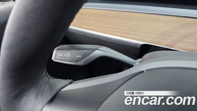 Tesla Model Y 2021 — photo 31