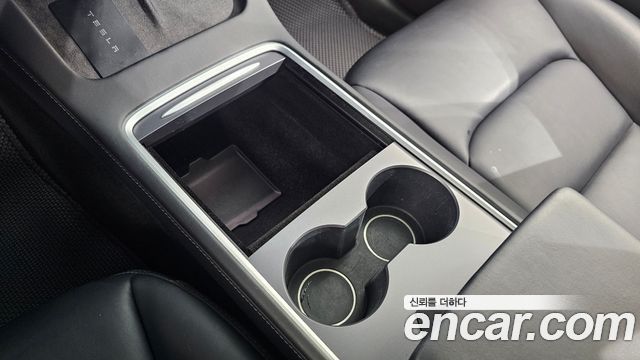 Tesla Model Y 2021 — photo 33