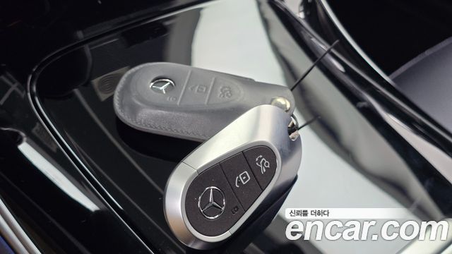 Mercedes-Benz C-Class 2024 — photo 21