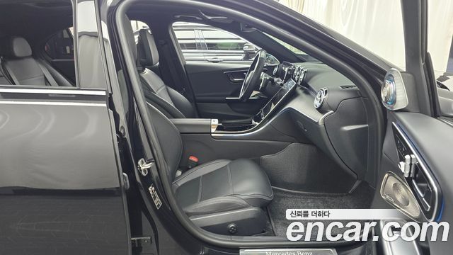 Mercedes-Benz C-Class 2024 — photo 16