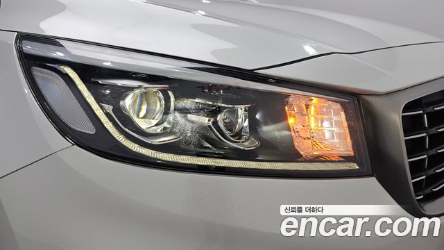 Kia Canival 2019 — photo 8