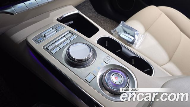 Genesis GV70 2022 — photo 12