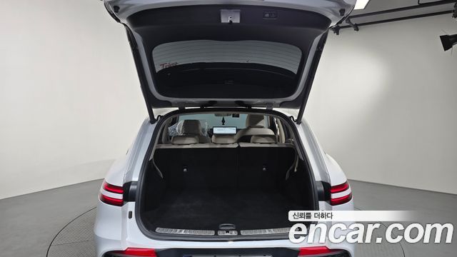 Genesis GV70 2022 — photo 26