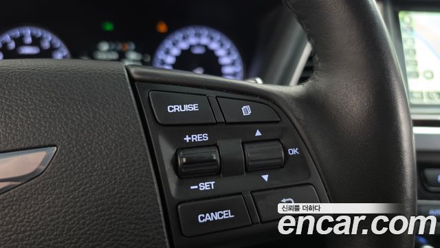 Hyundai Genesis 2016 — photo 22
