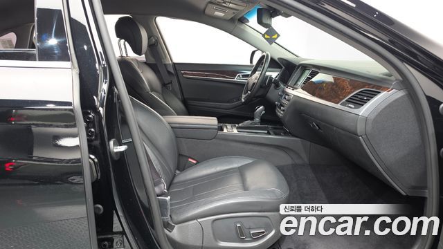 Hyundai Genesis 2016 — photo 16