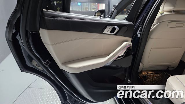 BMW X6 2025 — photo 15