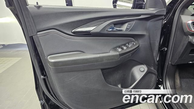 Chevrolet Korea Trailblazer 2021 — photo 14