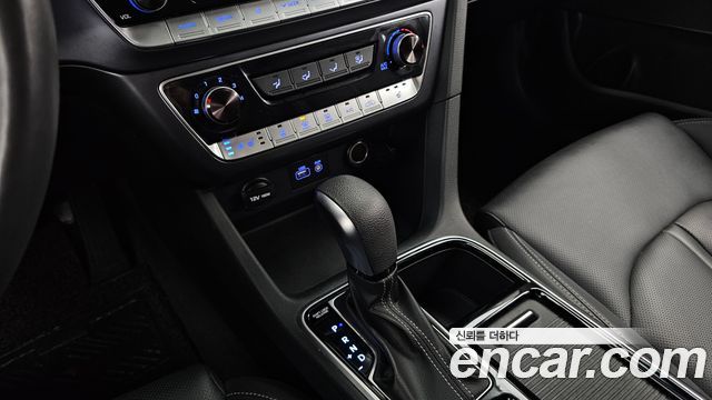 Hyundai Sonata 2019 — photo 12