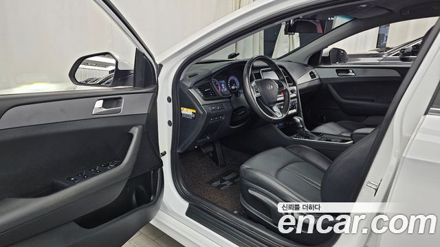 Hyundai Sonata 2019 — photo 13