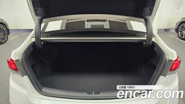 Hyundai Sonata 2019 — photo 23