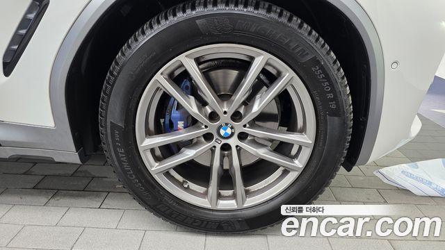 BMW X4 2021 — photo 7