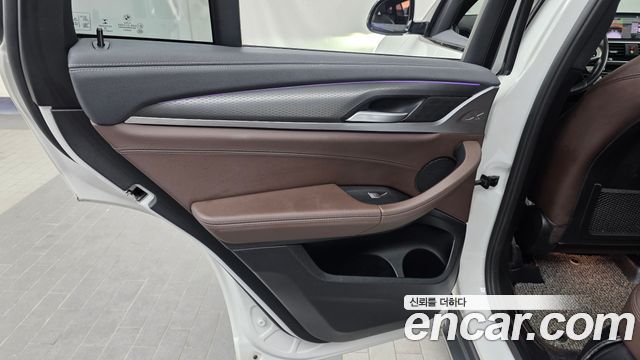 BMW X4 2021 — photo 15