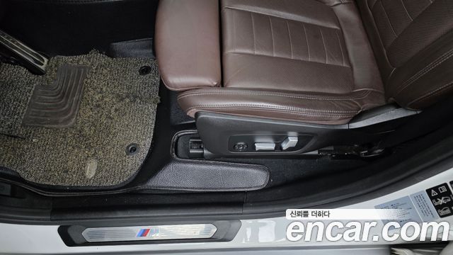 BMW X4 2021 — photo 31