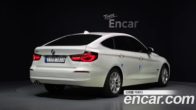 BMW Gran Turismo 2021 — photo 2