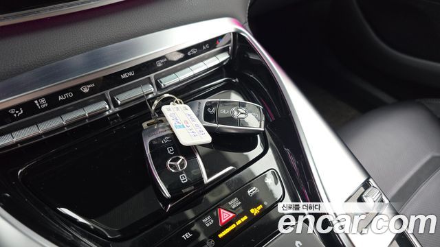 Mercedes-Benz AMG GT 2022 — photo 12