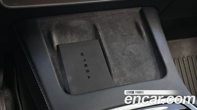Tesla Model Y 2023 — photo 31
