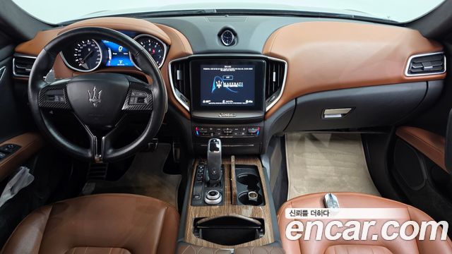 Maserati Ghibli 2019 — photo 10